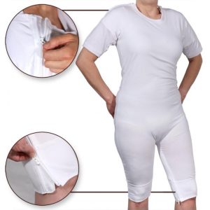 Costum de fixare a scutecelor pentru persoanele cu demență